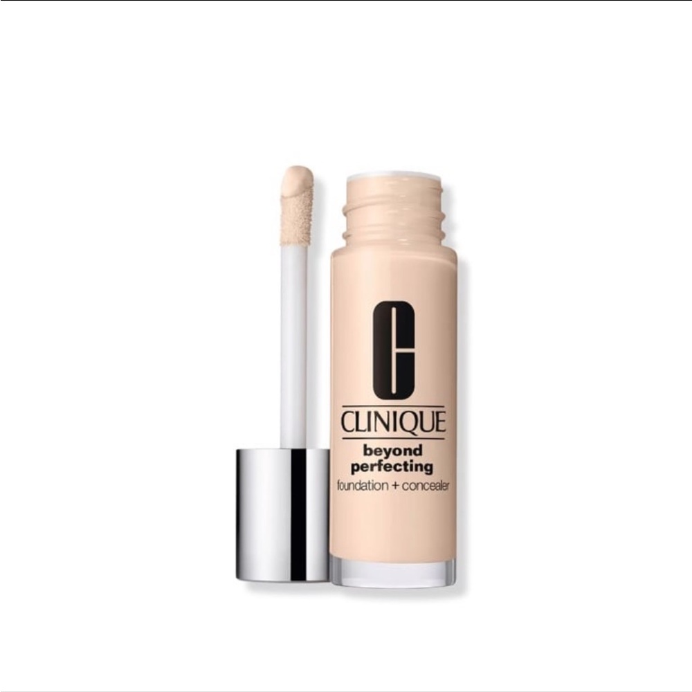 Clinique Beyond Perfecting Foundation
+ Concealer